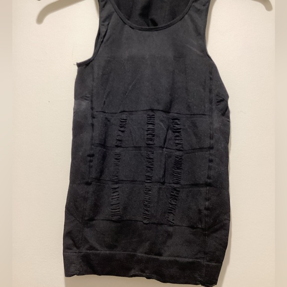 Slimming Body Shaper Vest. Sz: Medium - Picture 3 of 5